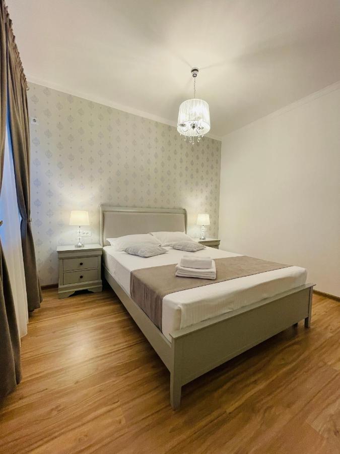 Royal Moonlight Apartment 马马亚 外观 照片