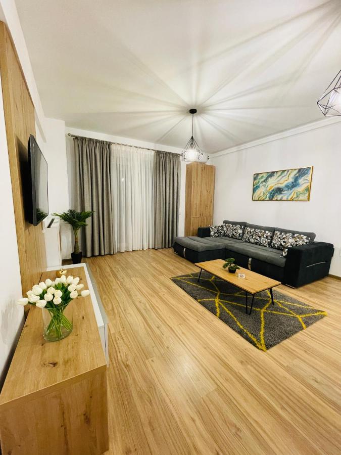Royal Moonlight Apartment 马马亚 外观 照片