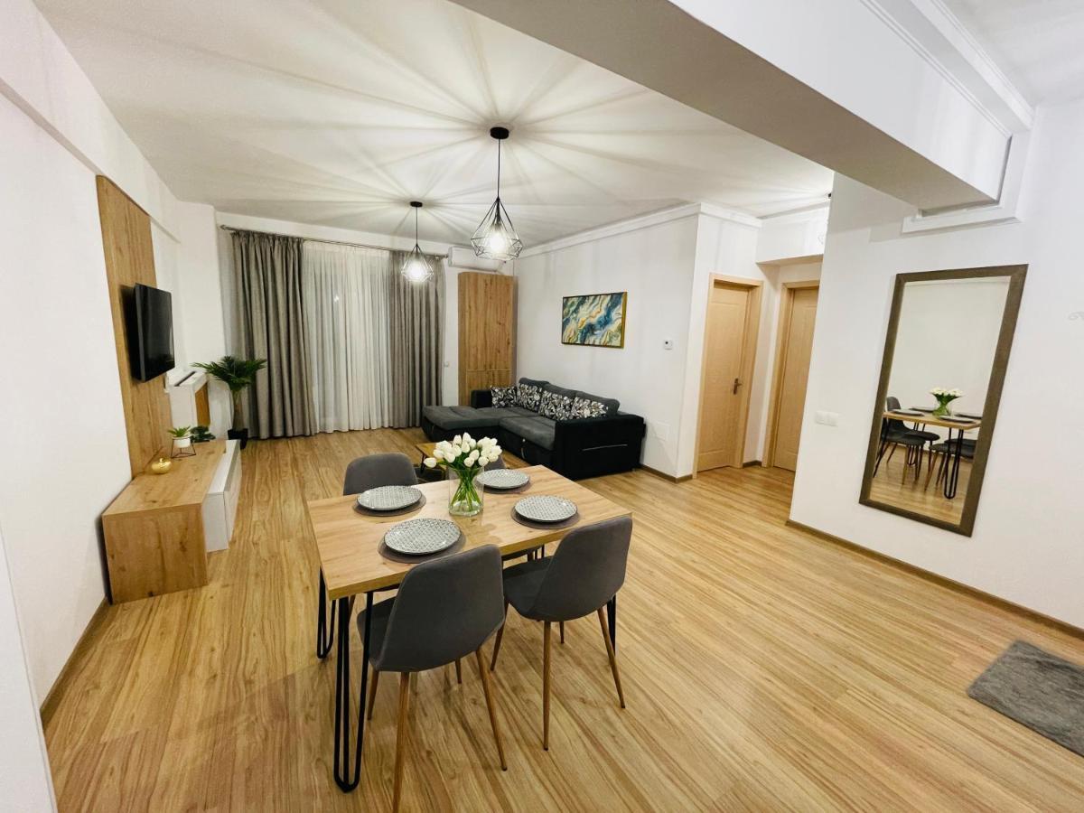 Royal Moonlight Apartment 马马亚 外观 照片